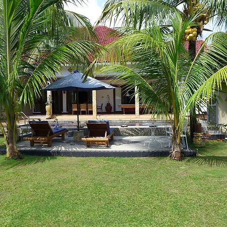 Villa Stella Garden Senggigi Ngoại thất bức ảnh